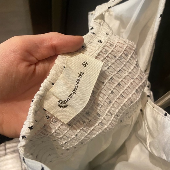 White sundress with cut out - Picture 5 of 5